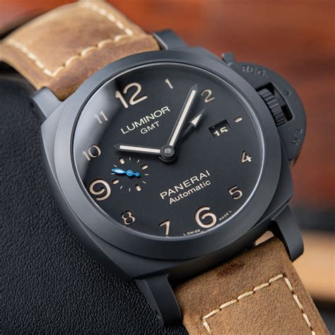 panerai luminor gmt 40mm price|panerai luminor gmt automatic black.